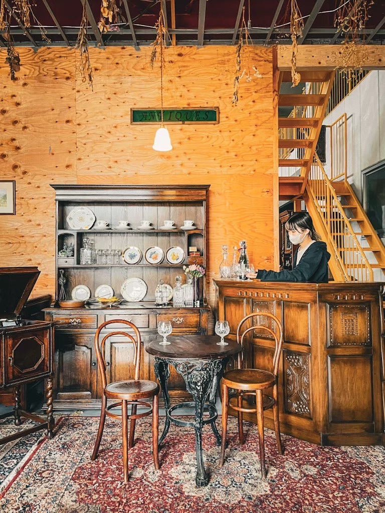 アンティークの取り扱いの注意点