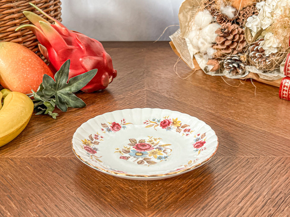 カップ&ソーサー(トリオ) b137